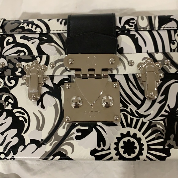 Louis Vuitton Petite Malle bag - Picture 5 of 9